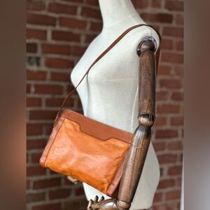 Soft Leather Shoulder Purse Caramel Brown